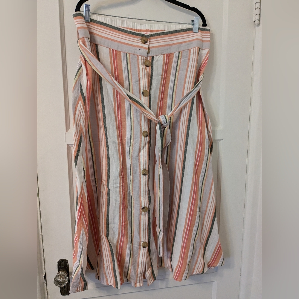 A New Day linen full skirt NWOT